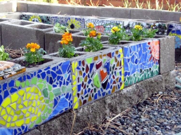Enchantingly Beautiful Cinder Block Ideas that Can Use for Your Garden