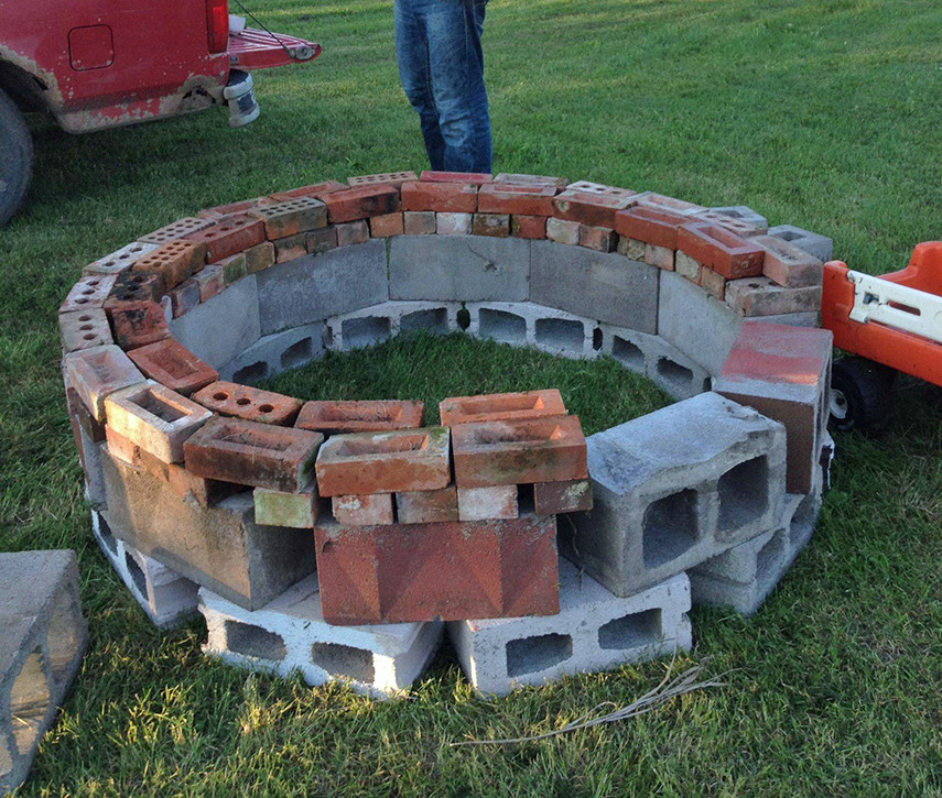 Circle Cinder Block Fire Pit