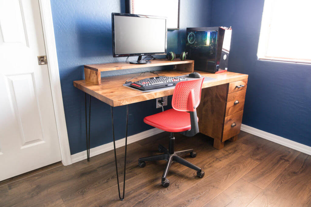 DIY Gaming Computer Desk With Storage