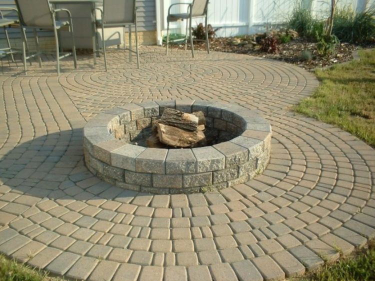 15 Outstanding Cinder Block Fire Pit Design Ideas For Outdoor