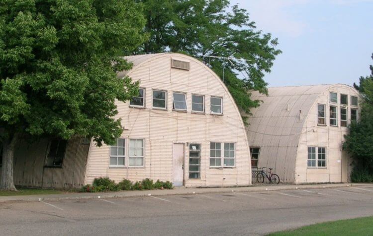 27 Unique Quonset Hut Homes For Wonderful Living Atmosphere