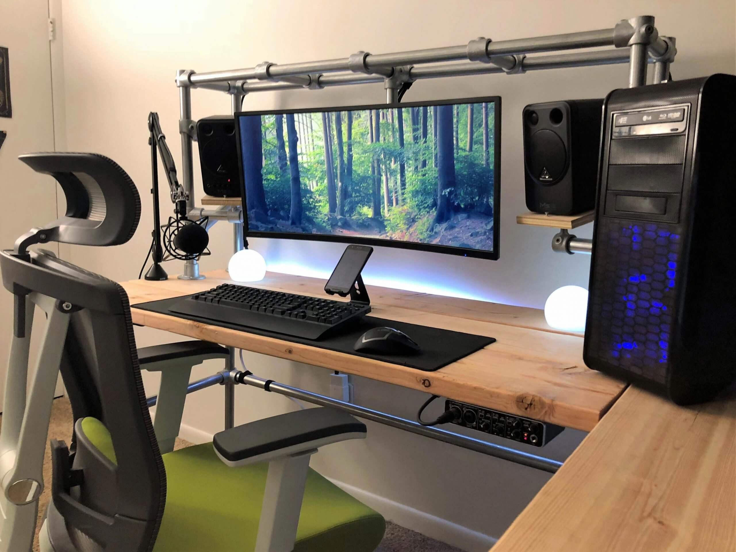 25 Perfect DIY Computer Desk Design Ideas