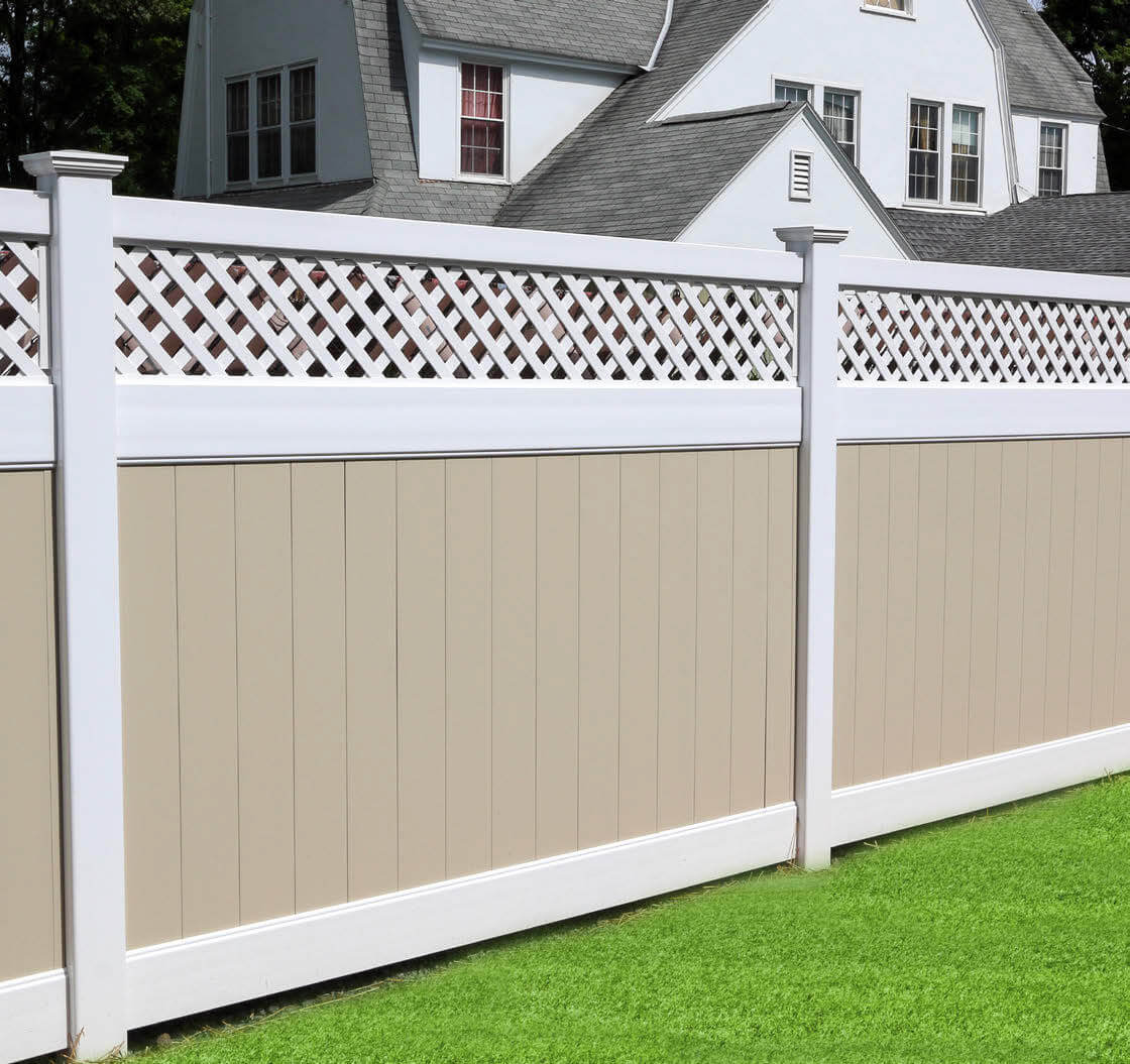 Vinyl Fence with Lattice Tops